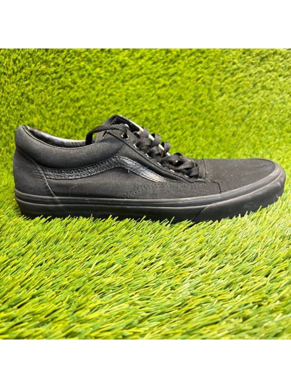 Vans Old Skool Mens Size 10.5 Triple Black Athletic Skateboard Shoes Sneakers
